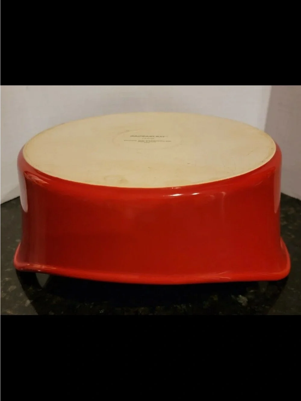 Rachael Ray Red Ceramic Serving Bowl with Integrated Handles 1.5 Quart